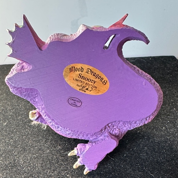 "Snoozy" figurine from The Franklin Mint's Mood Dragons collection - Picture 6 of 9